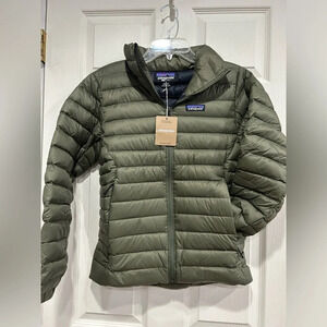 Patagonia Men’s XXS Down Sweater Basin Green Puffer Jacket NWT Puff